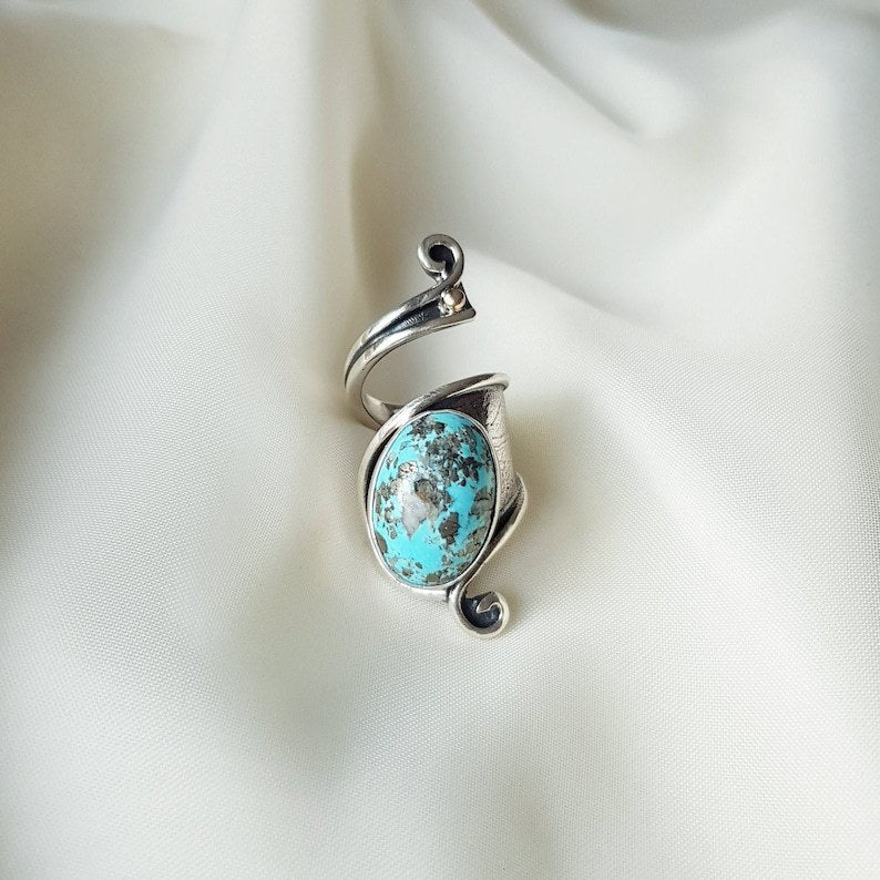 Elegant Ring for Every Occasion