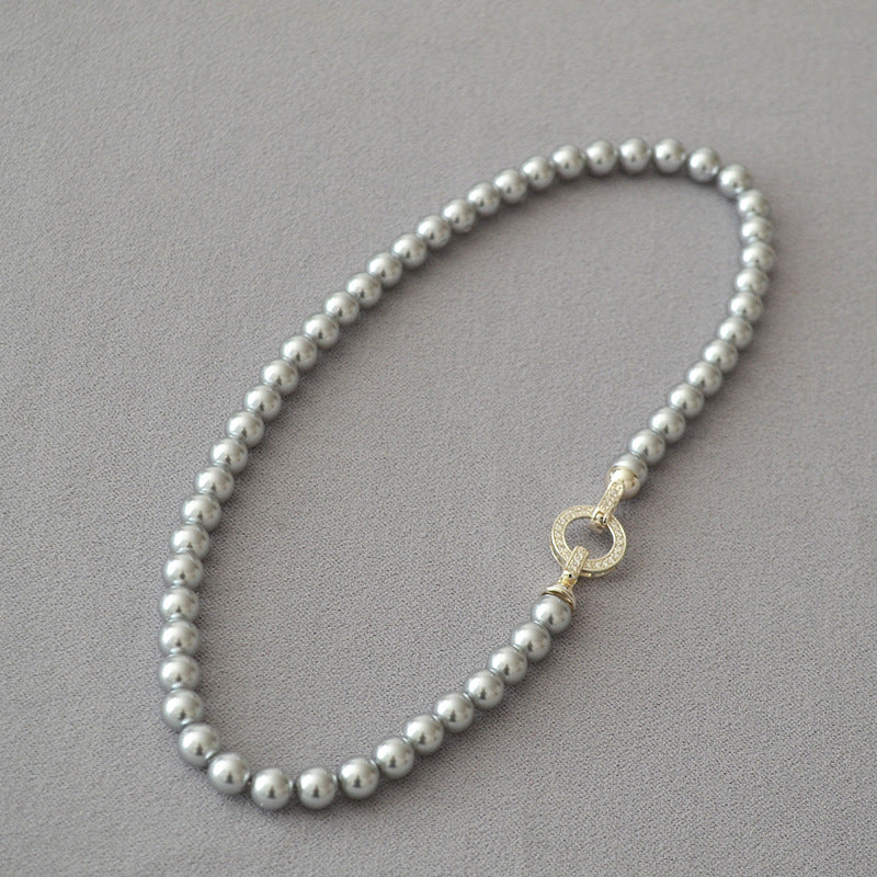 Classic Pearl Necklace with Timeless Appeal