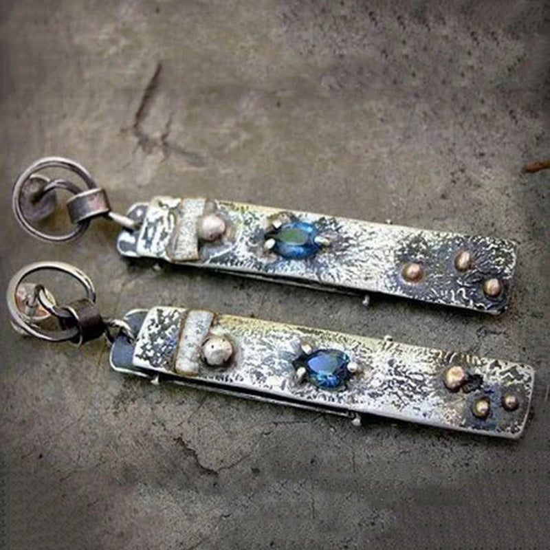 Charming Earring for Any Occasion
