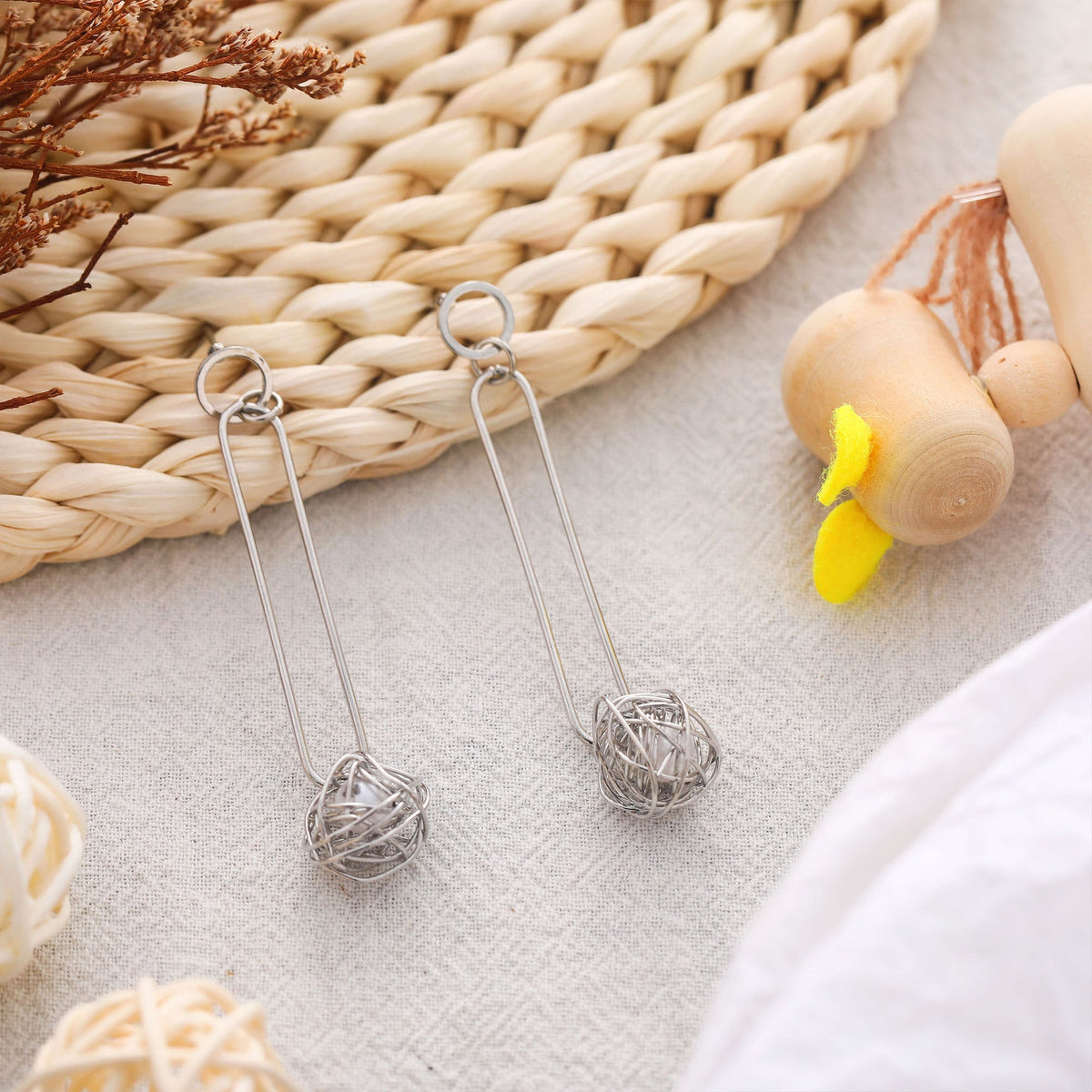 Classic Pearl Earring with Timeless Appeal