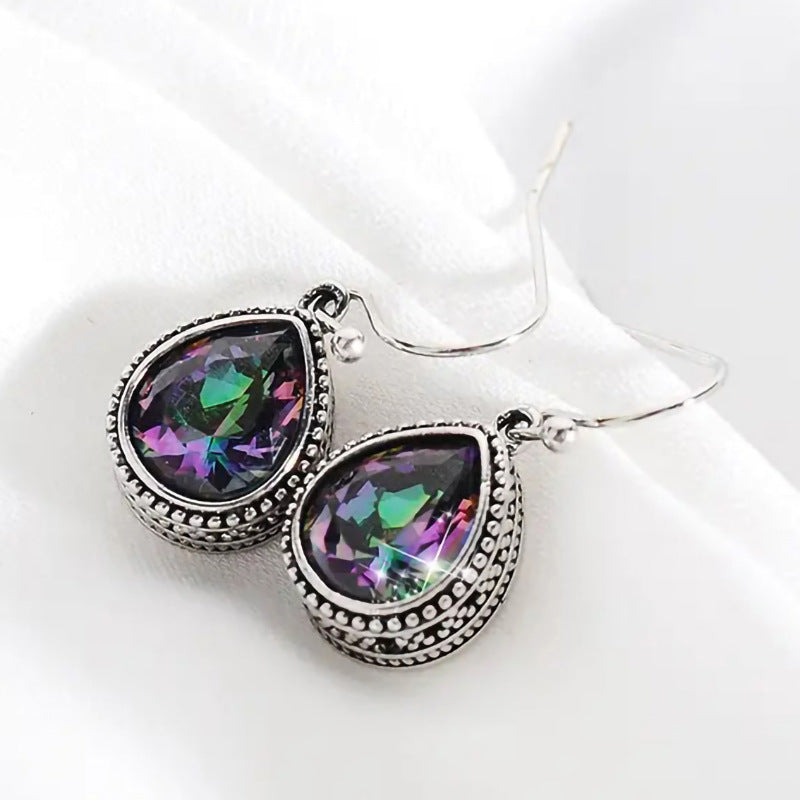 Romantic Gold Earring for Special Moments