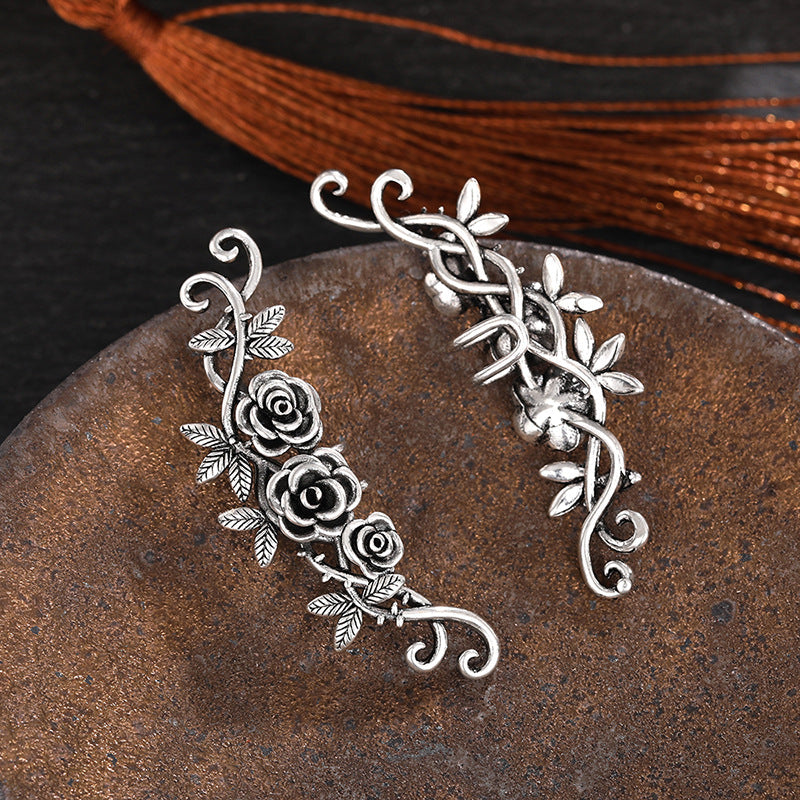 Romantic Silver Earring for Special Moments