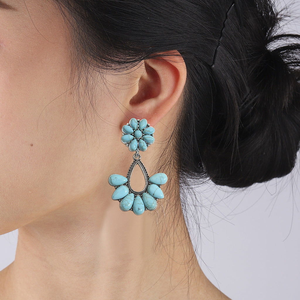 Classic Earring with Timeless Appeal