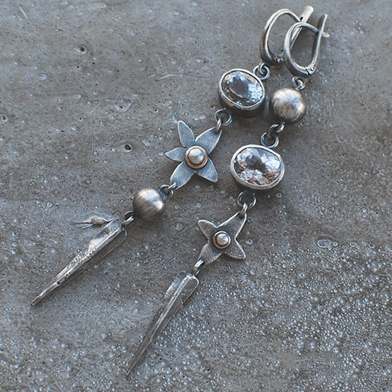 Beautiful Silver Earring with Unique Style