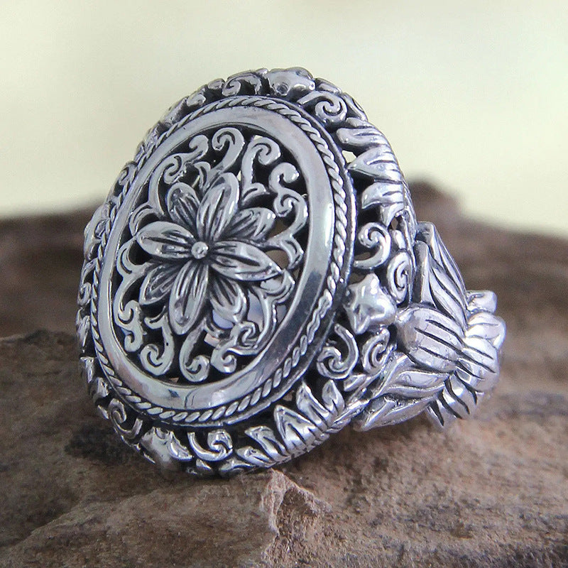 Classic Ring with Timeless Appeal