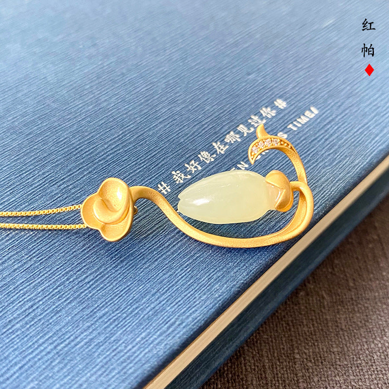 Classic Silver Necklace with Timeless Appeal