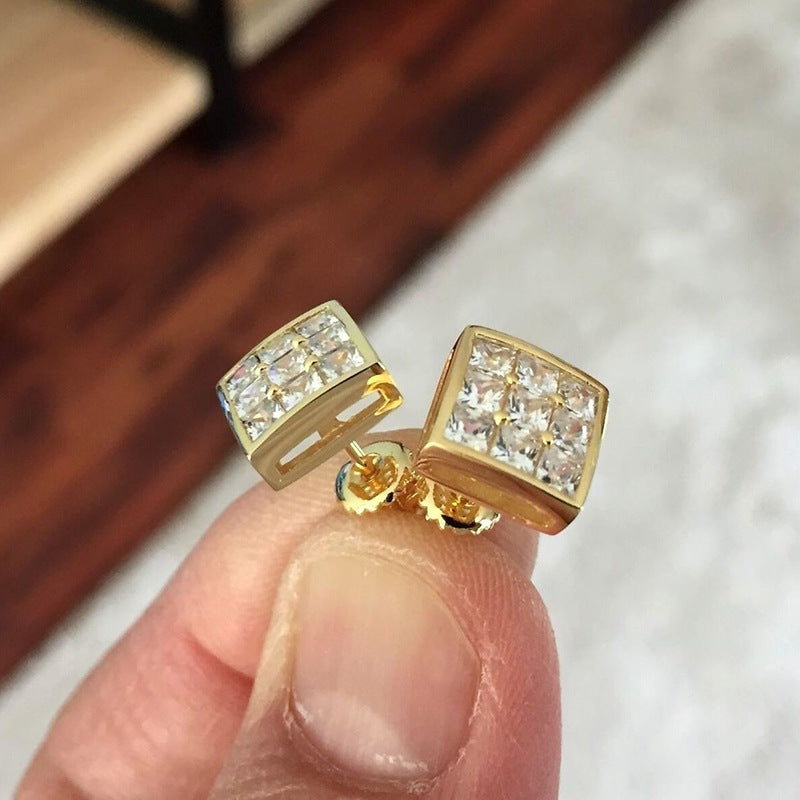 Beautiful Gold Earring with Unique Style