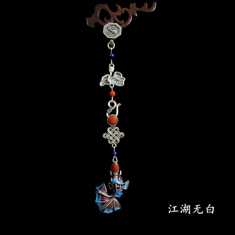 Romantic Silver Pendant for Special Moments