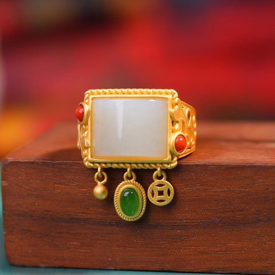 Romantic Silver Ring for Special Moments