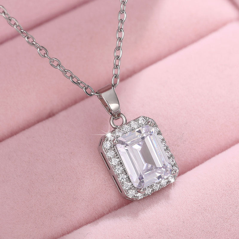 Classic Necklace with Timeless Appeal