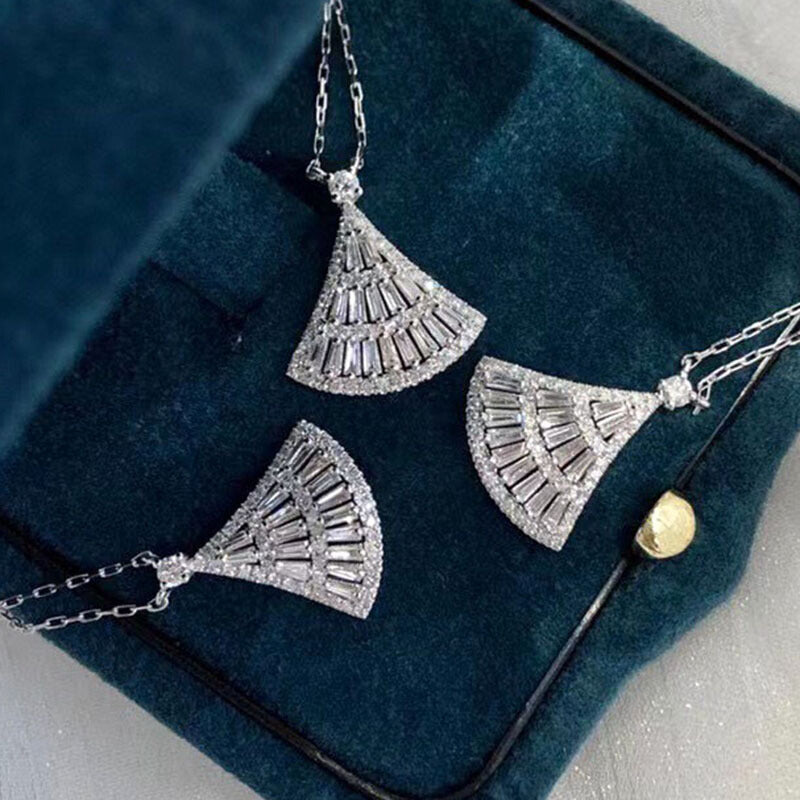 Stunning Necklace for Daily Wear