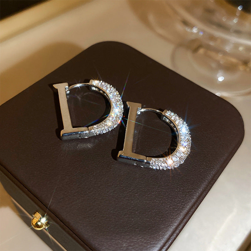 Classic Earring with Timeless Appeal