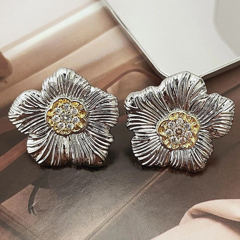 Beautiful Earring with Unique Style