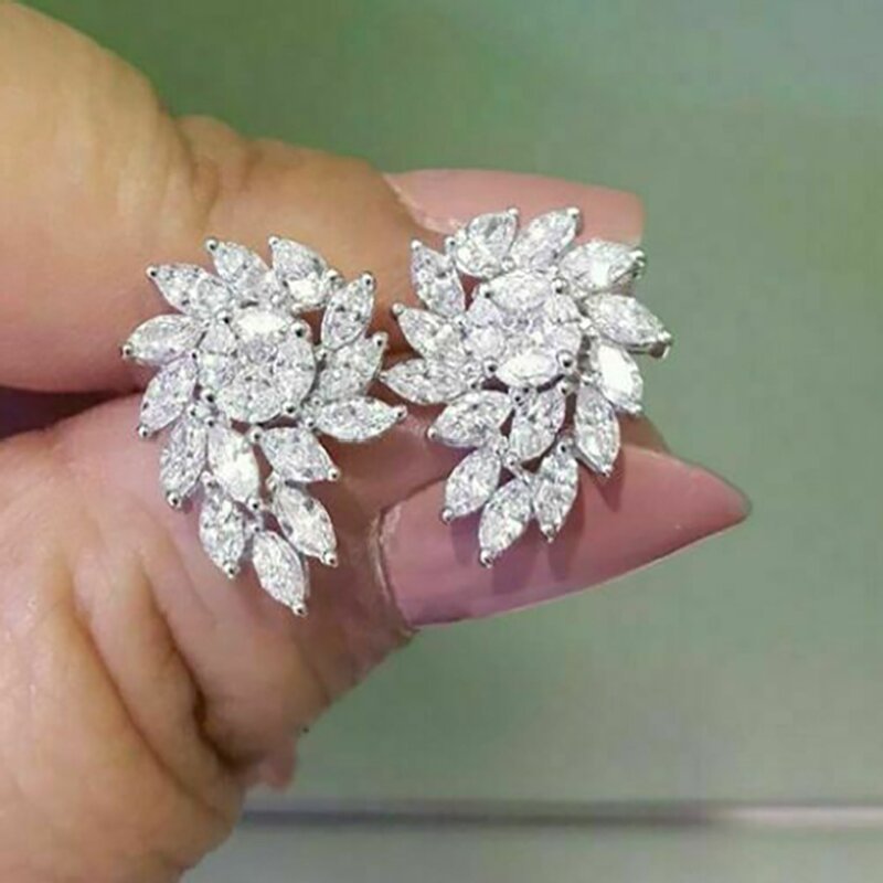 Romantic Earring for Special Moments