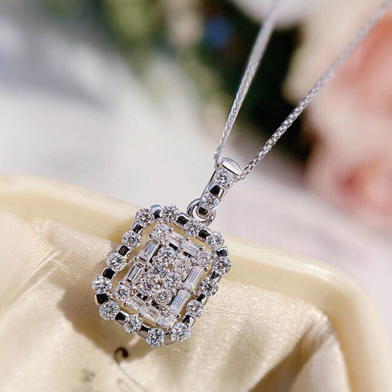 Stunning Necklace for Daily Wear