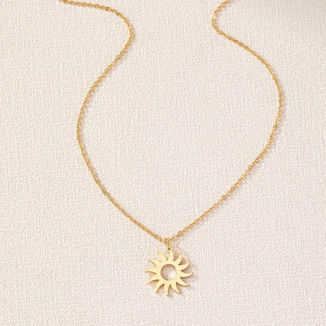 Stunning Necklace for Daily Wear