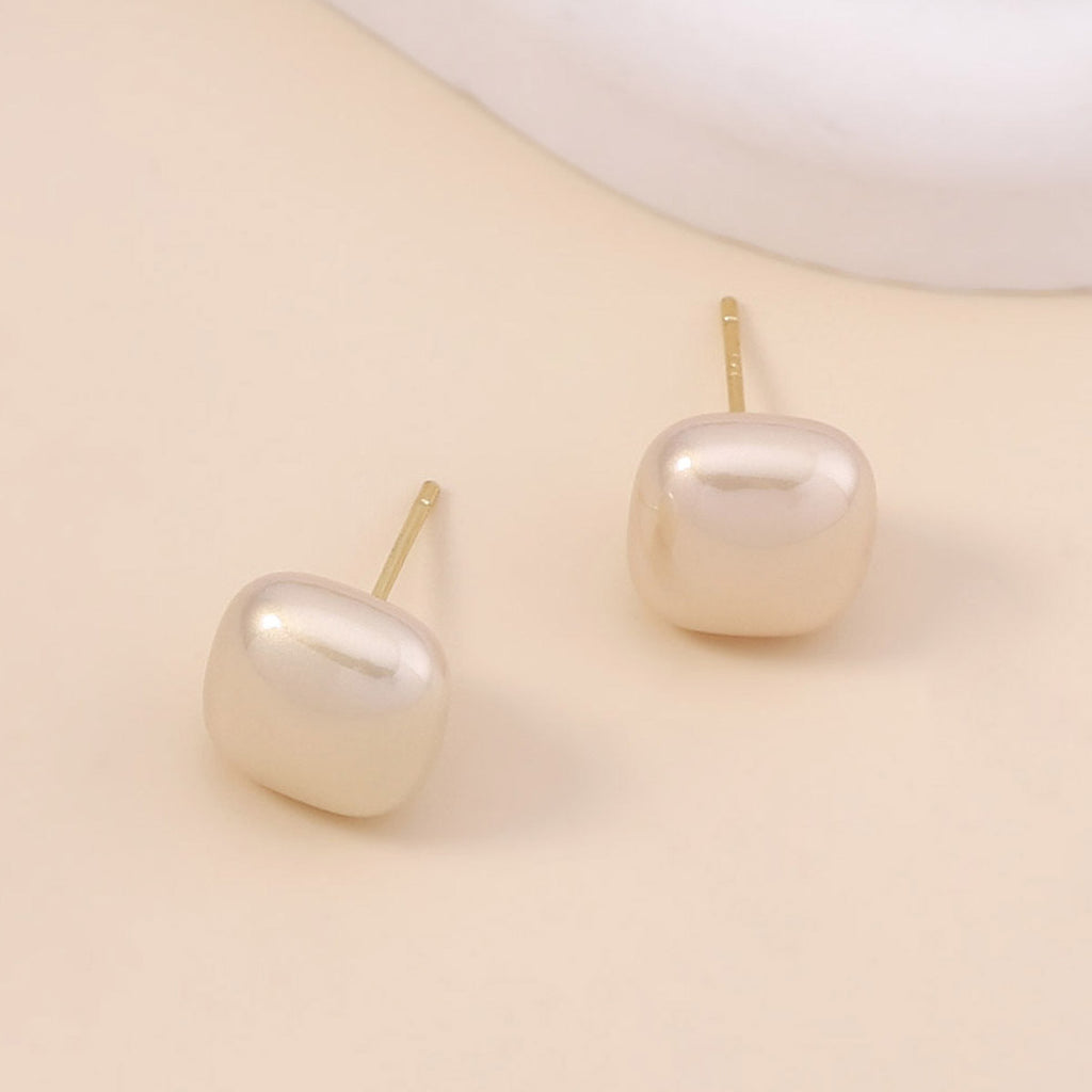 Elegant Pearl Earring for Every Occasion