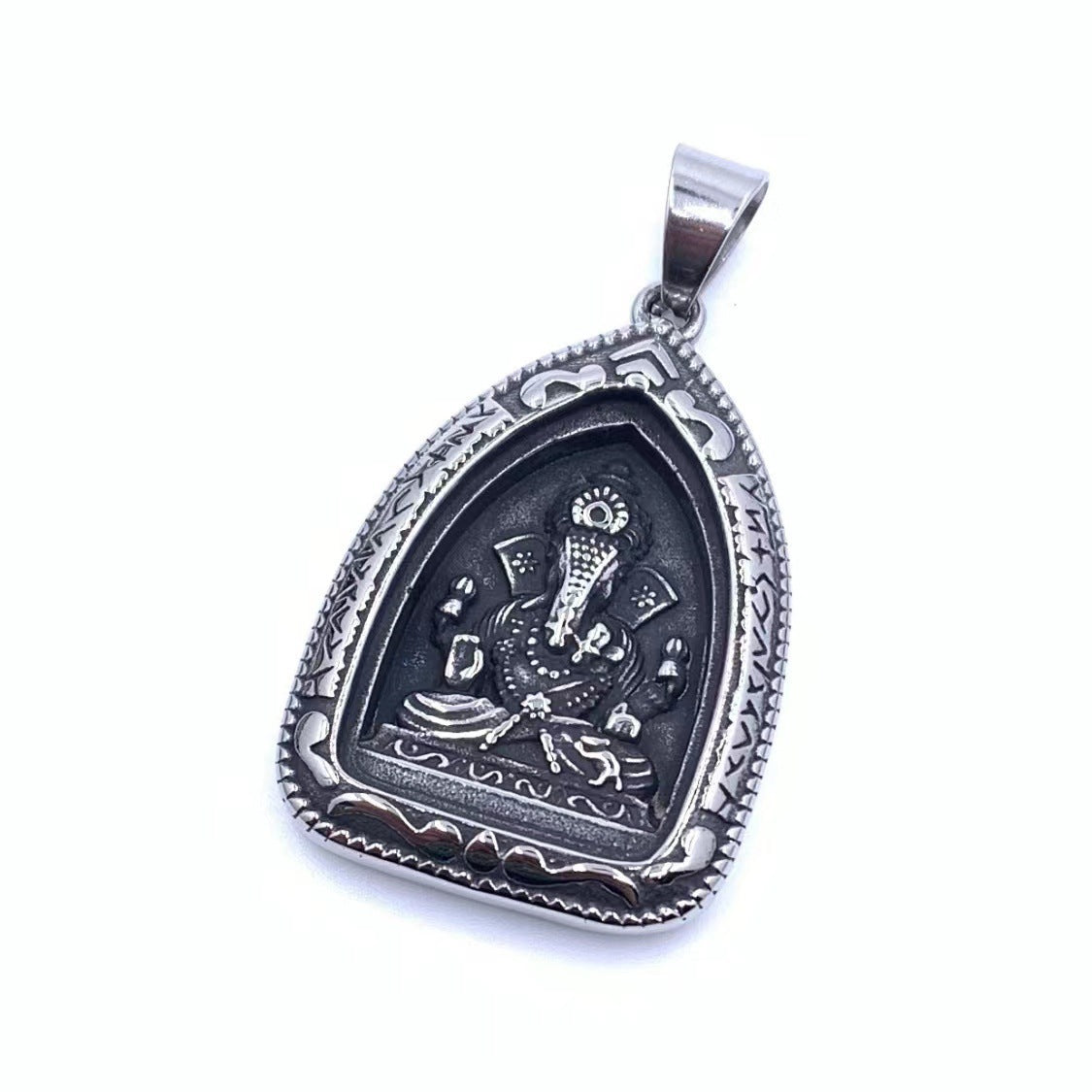 Romantic Pendant for Special Moments