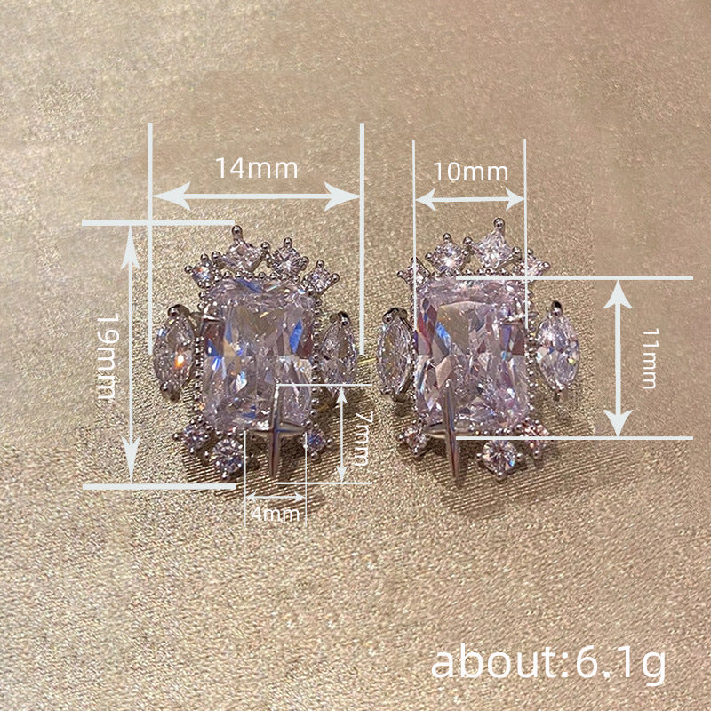 Classic Earring with Timeless Appeal
