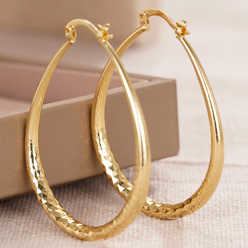 Classic Earring with Timeless Appeal