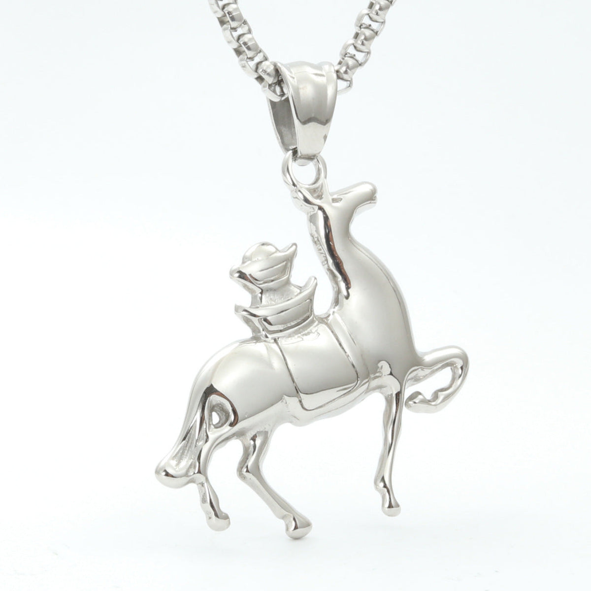 Romantic Gold Necklace for Special Moments