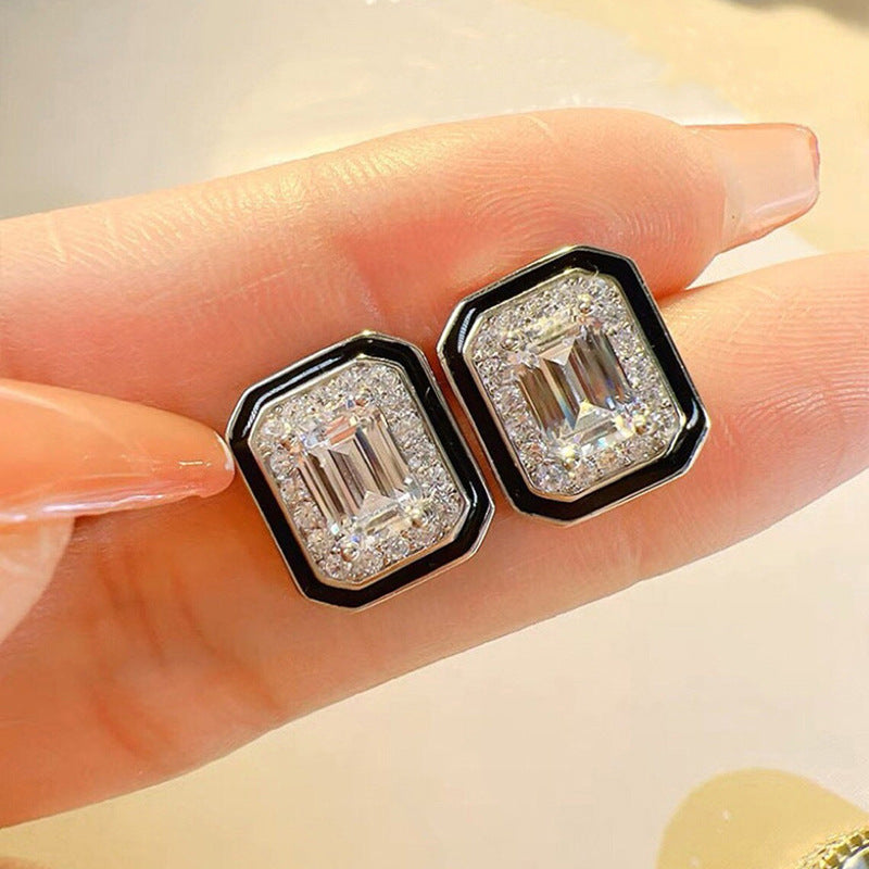 Romantic Earring for Special Moments