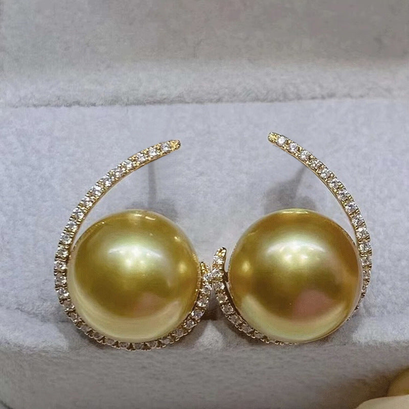 Stunning Pearl Earring for Daily Wear