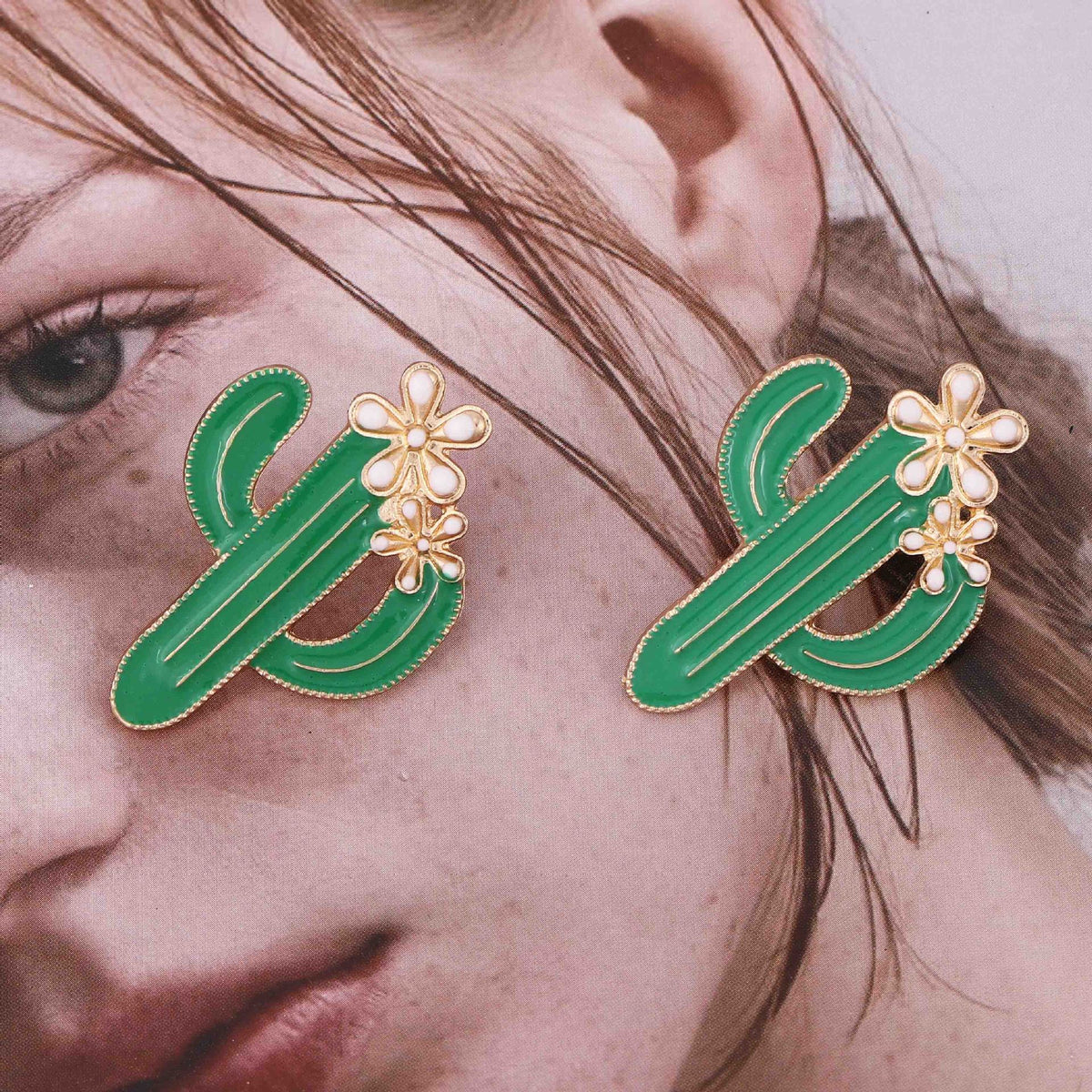 Charming Earring for Any Occasion