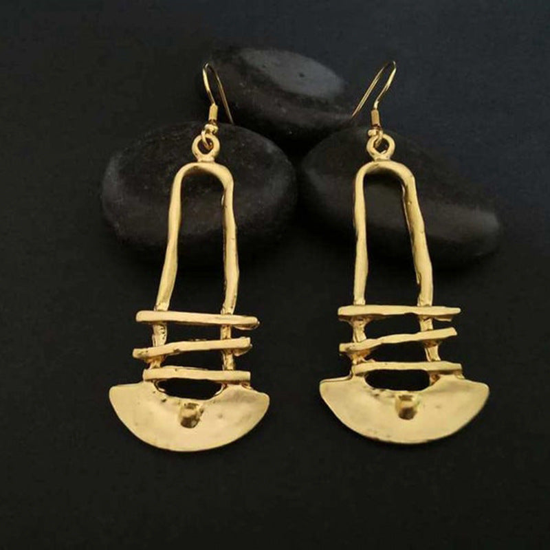Charming Earring for Any Occasion
