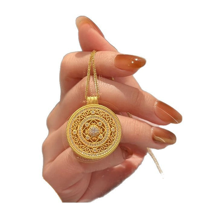 Charming Piece for Any Occasion