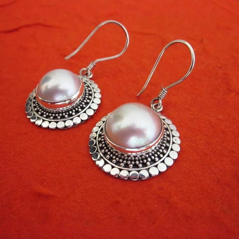 Classic Earring with Timeless Appeal