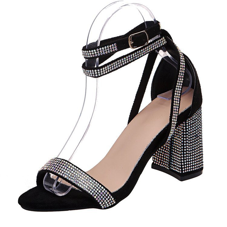 Graceful Orthopedic Sandals for Modern Look