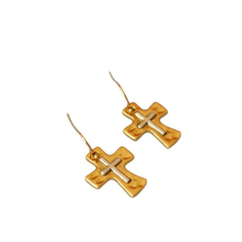 Romantic Gold Earring for Special Moments