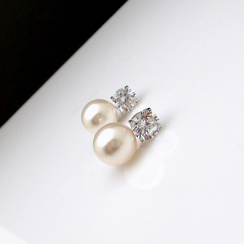 Classic Pearl Earring with Timeless Appeal
