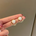 Charming Pearl Earring for Any Occasion