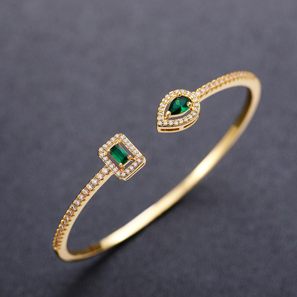 Beautiful Bracelet with Unique Style