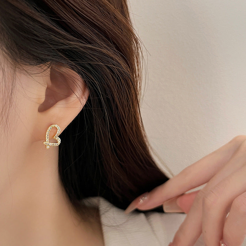 Romantic Earring for Special Moments