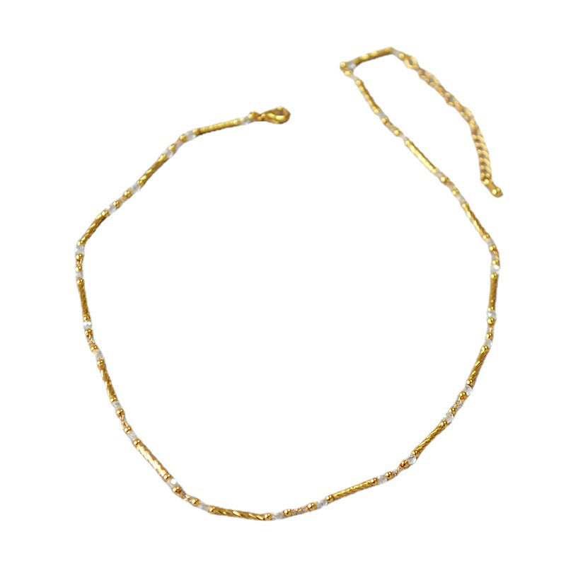 Romantic Gold Necklace for Special Moments