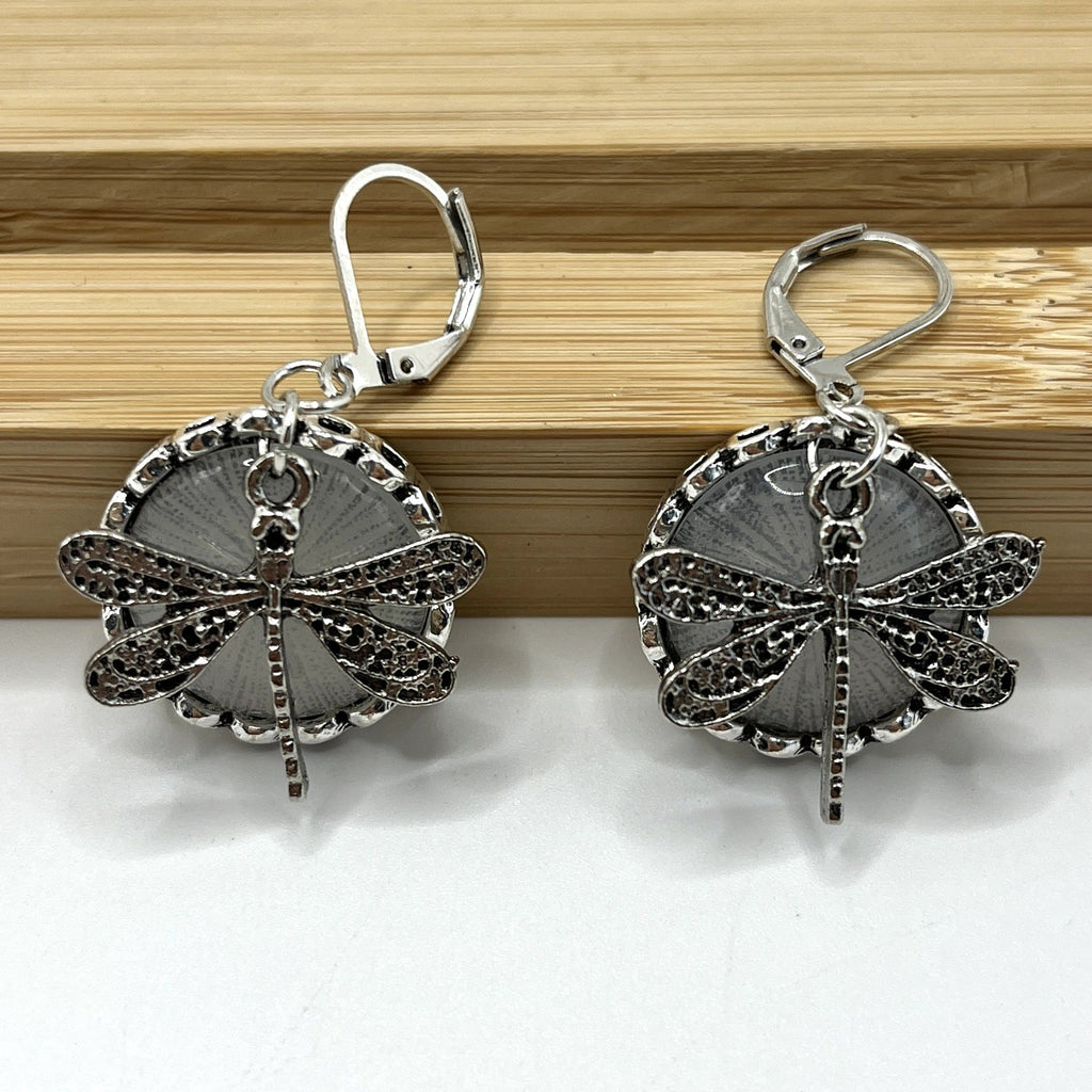 Charming Earring for Any Occasion
