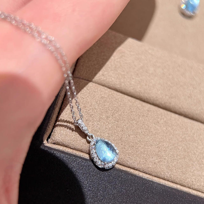Charming Piece for Any Occasion