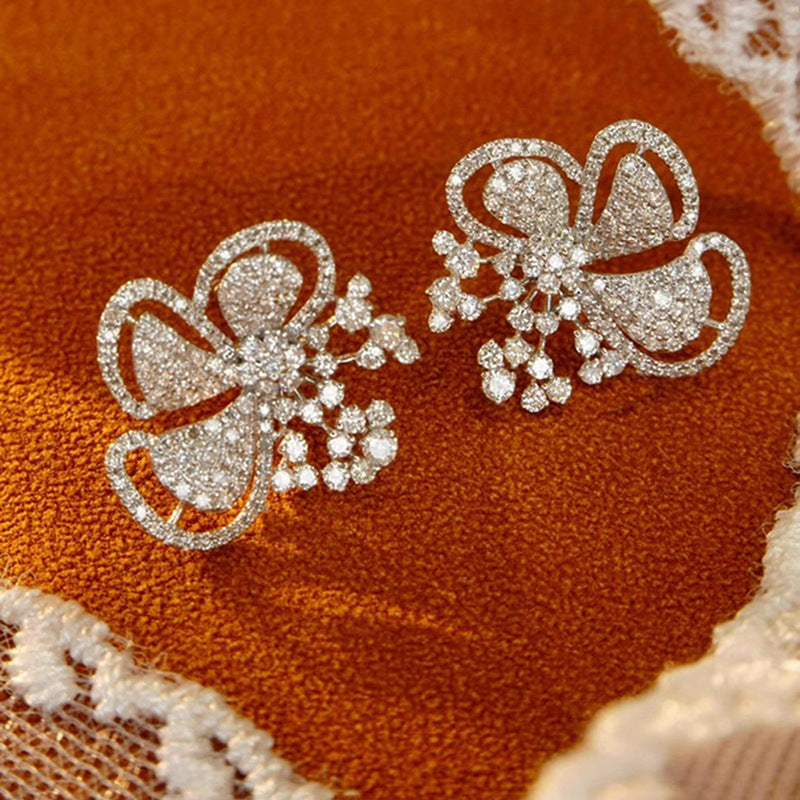 Elegant Earring for Every Occasion
