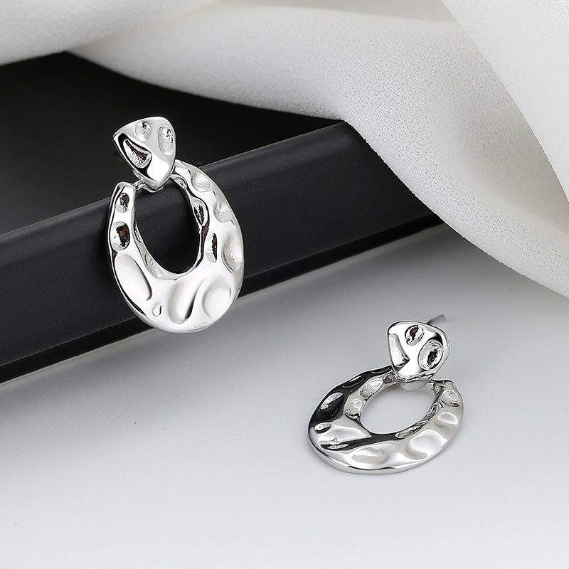 Romantic Gold Earring for Special Moments