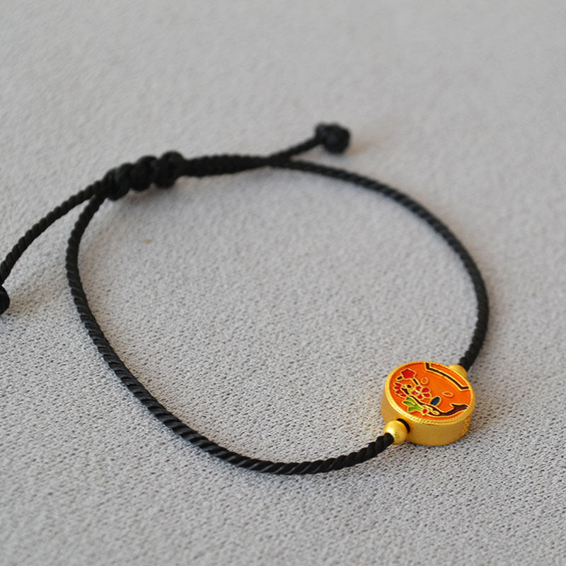 Charming Gold Bracelet for Any Occasion