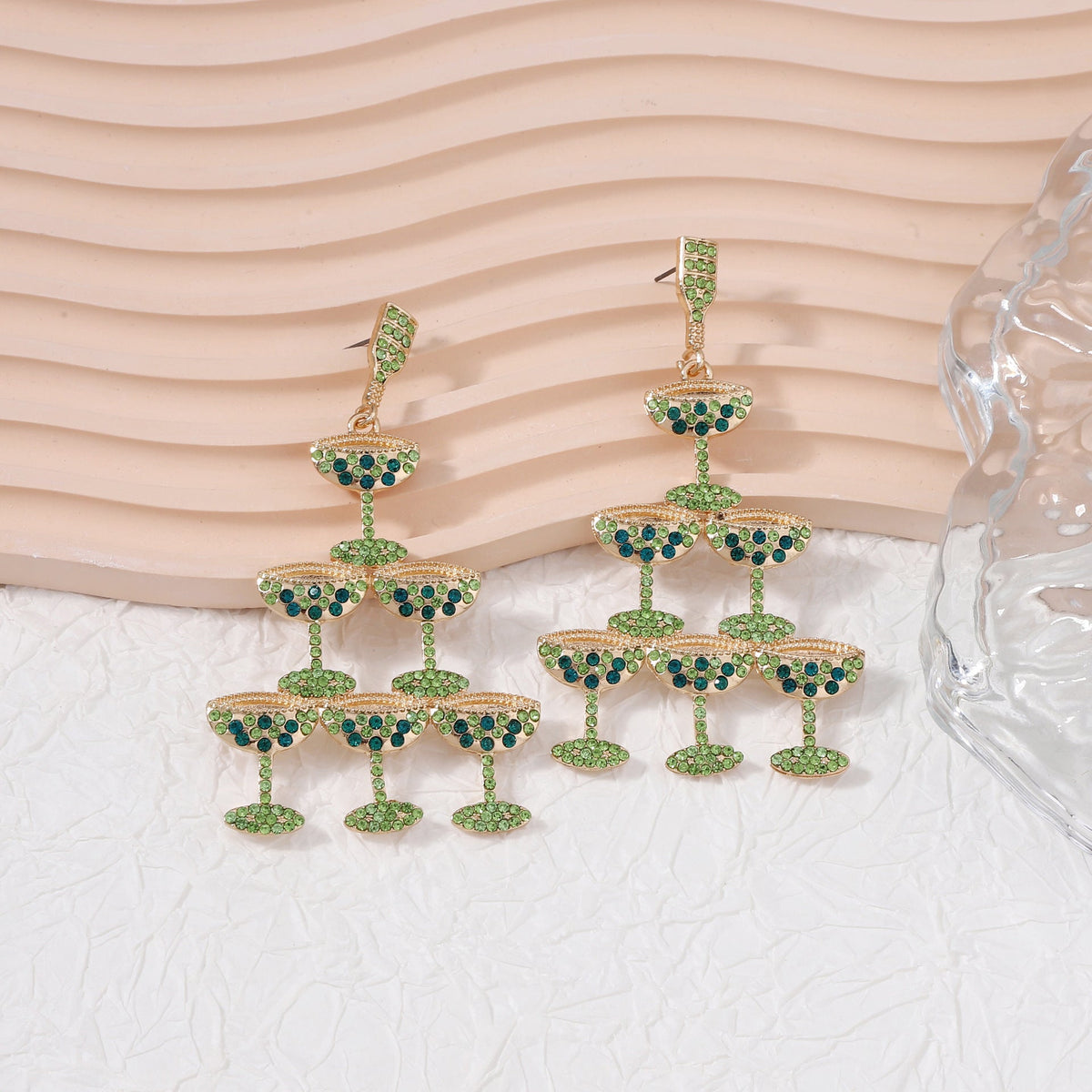 Charming Earring for Any Occasion