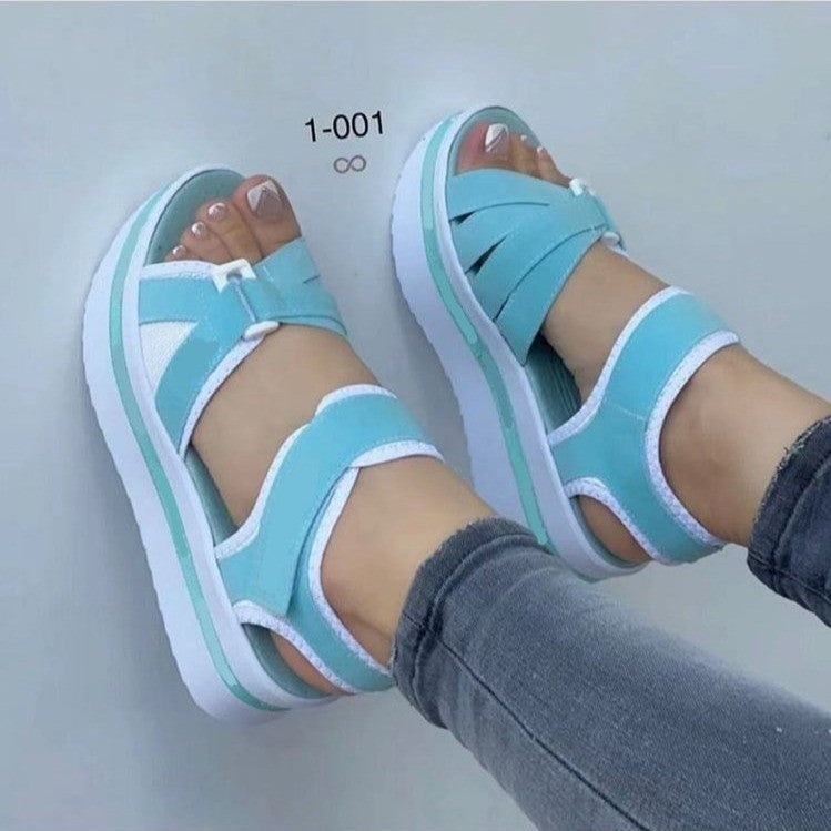 Chic Orthopedic Sandals with Unique Design