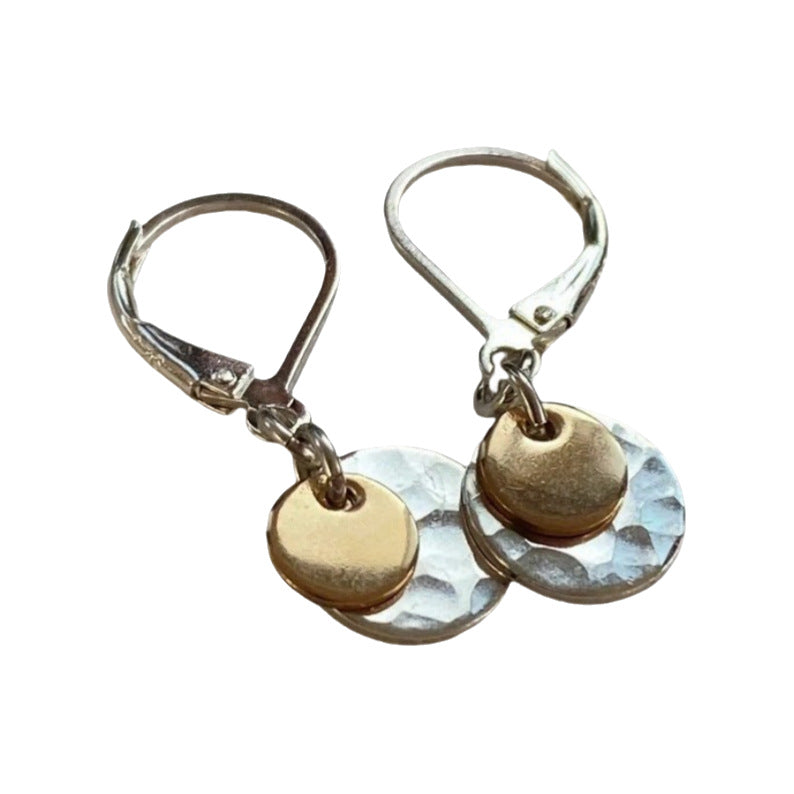 Romantic Gold Earring for Special Moments