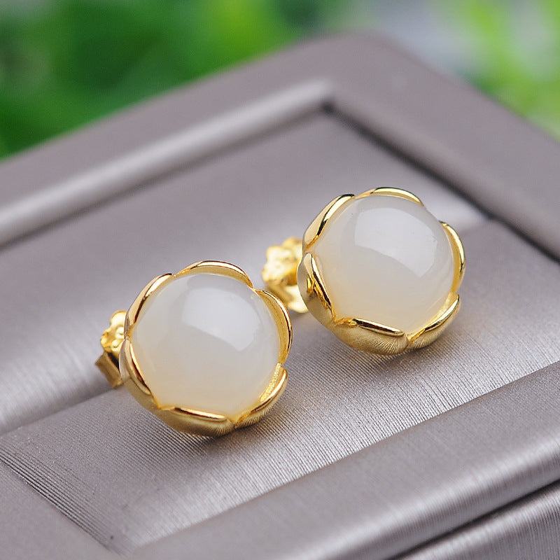Classic Silver Earring with Timeless Appeal