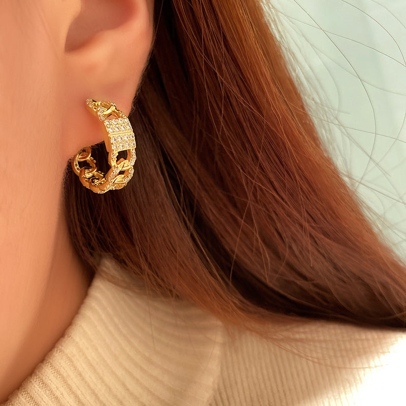 Elegant Earring for Every Occasion