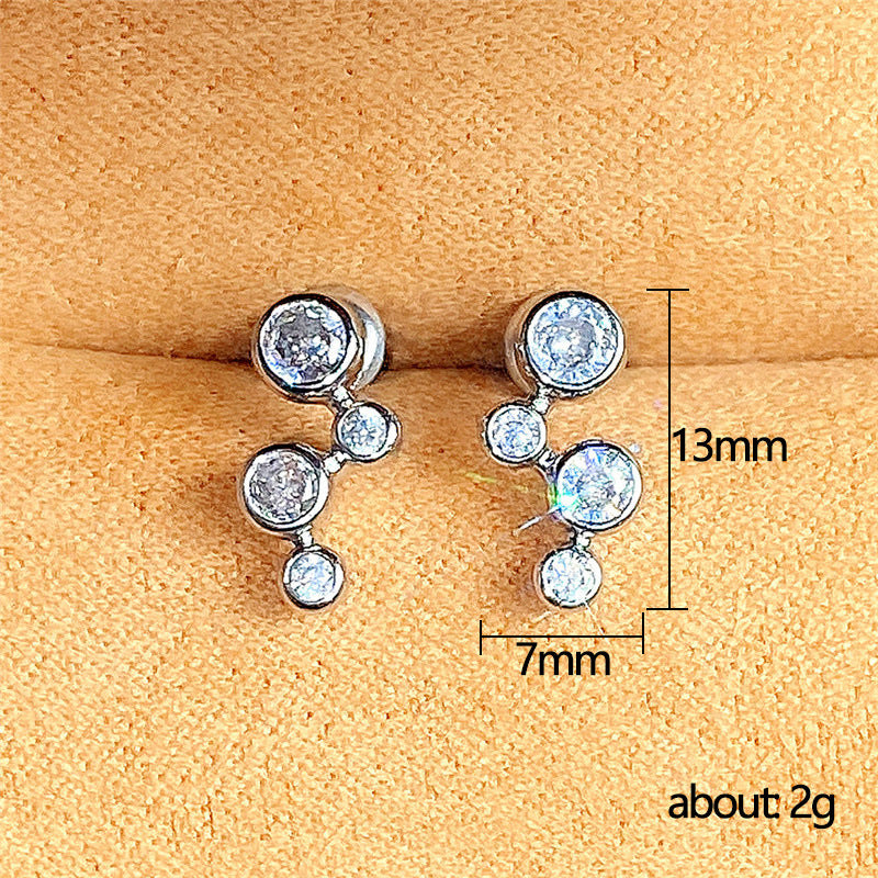 Charming Earring for Any Occasion