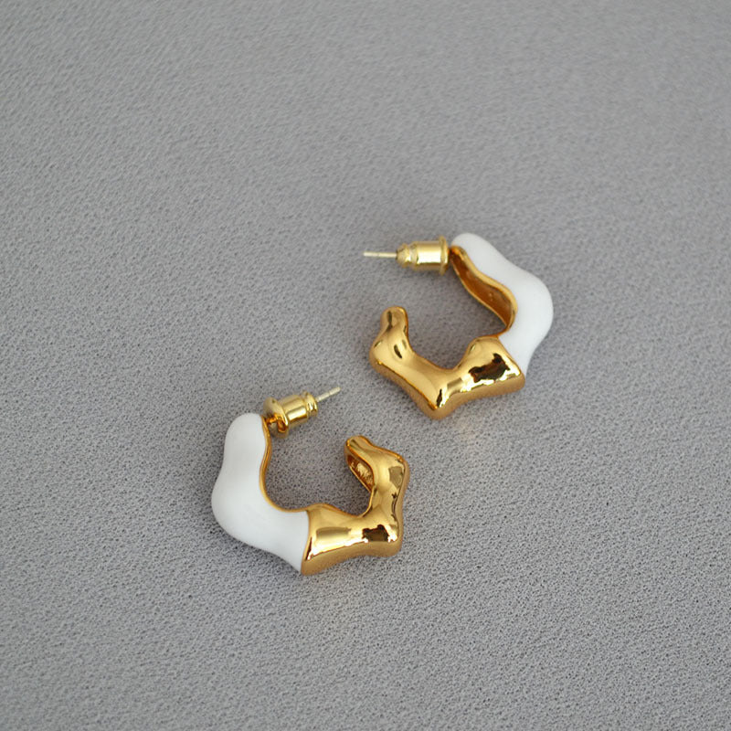 Elegant Gold Earring for Every Occasion